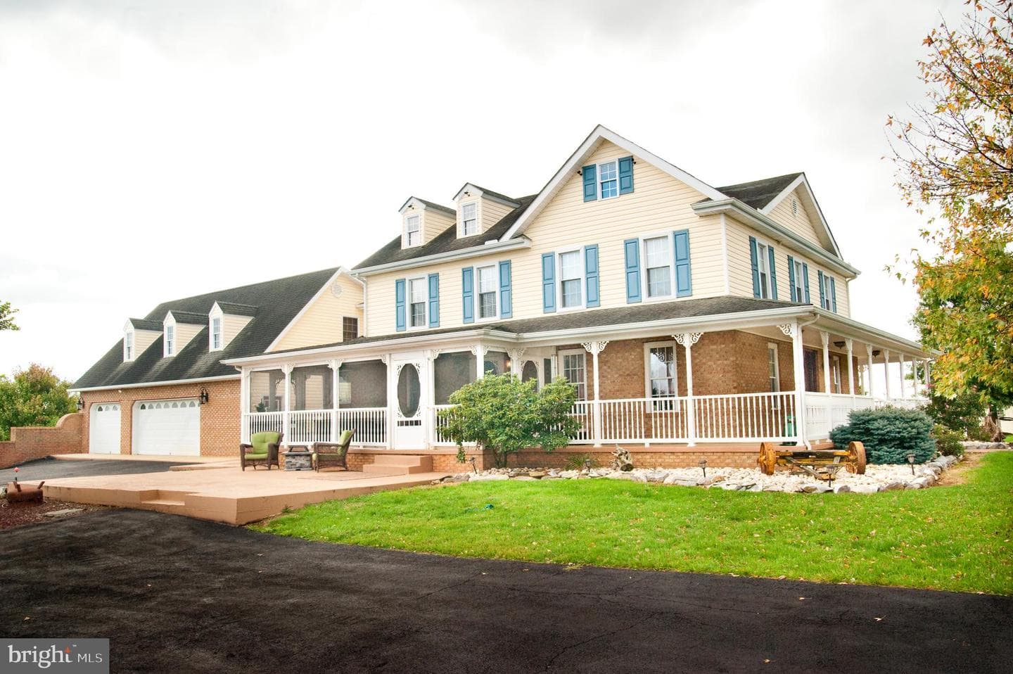 590 Carlyle Road photo 82