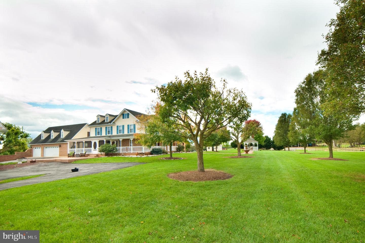590 Carlyle Road photo 84