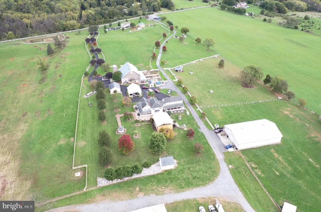 590 Carlyle Road photo 93