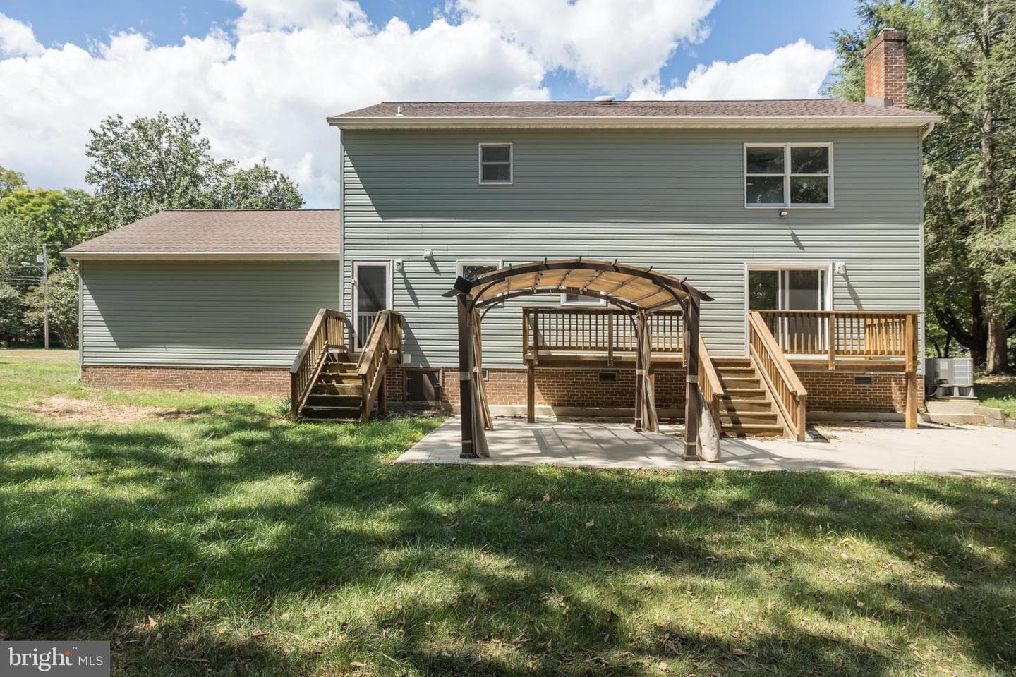 919 Hillcrest photo 44