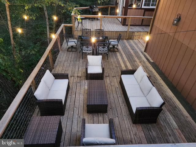 82 Sassafras Lane photo 47