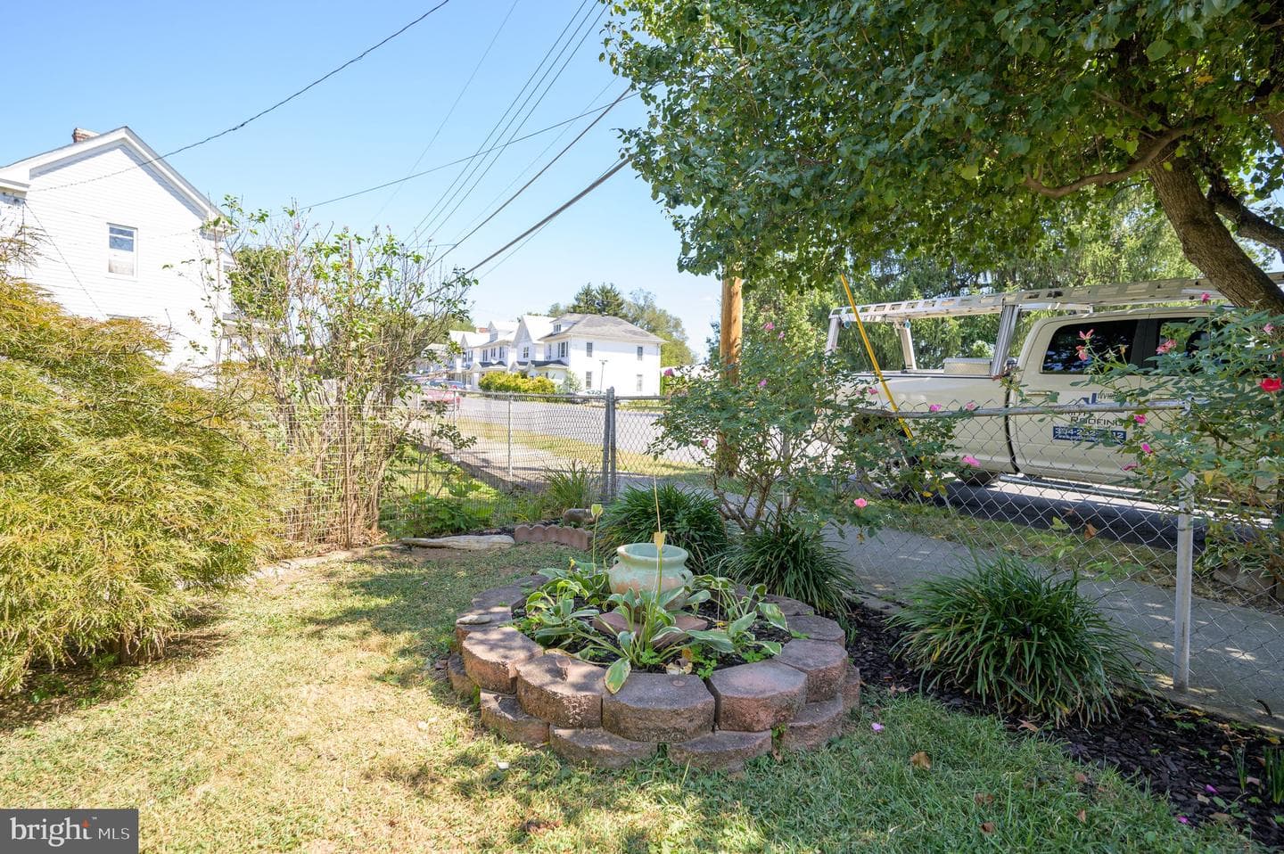 485 Porter Avenue photo 10