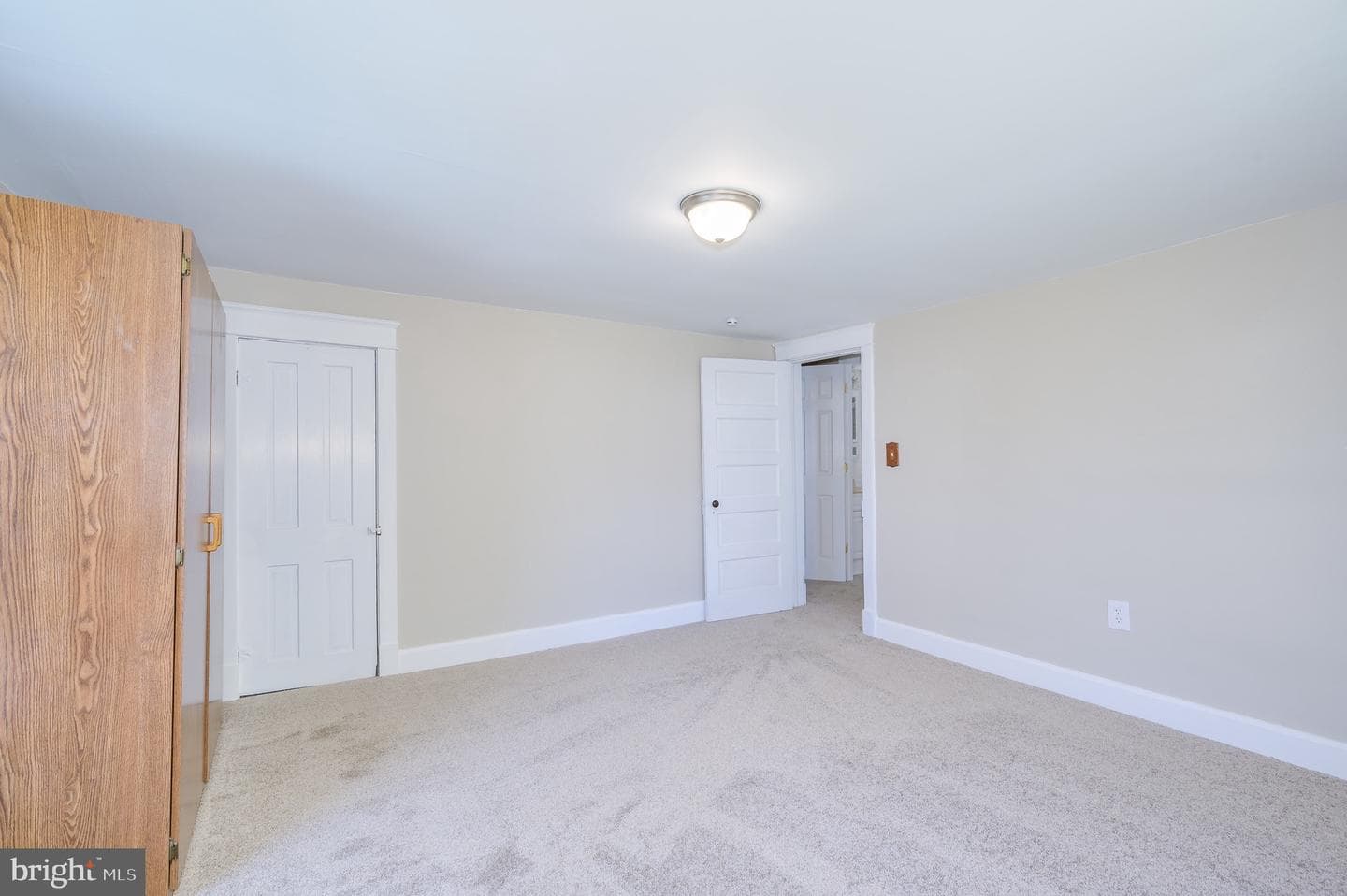 485 Porter Avenue photo 50