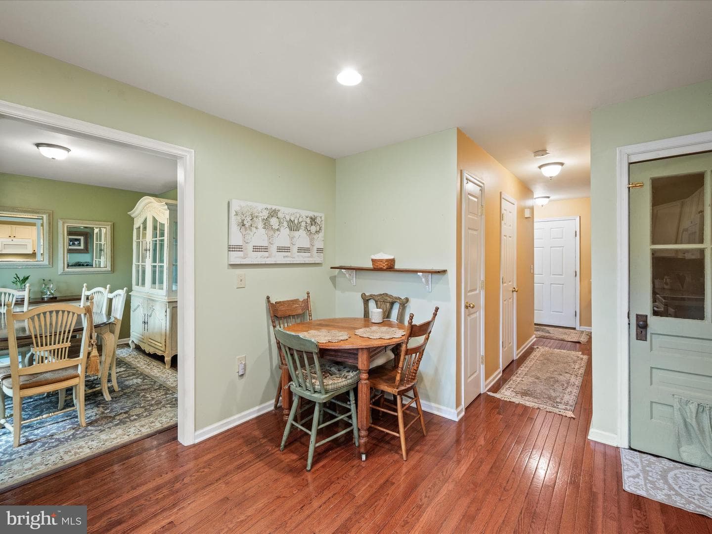 306 Ford Circle photo 13