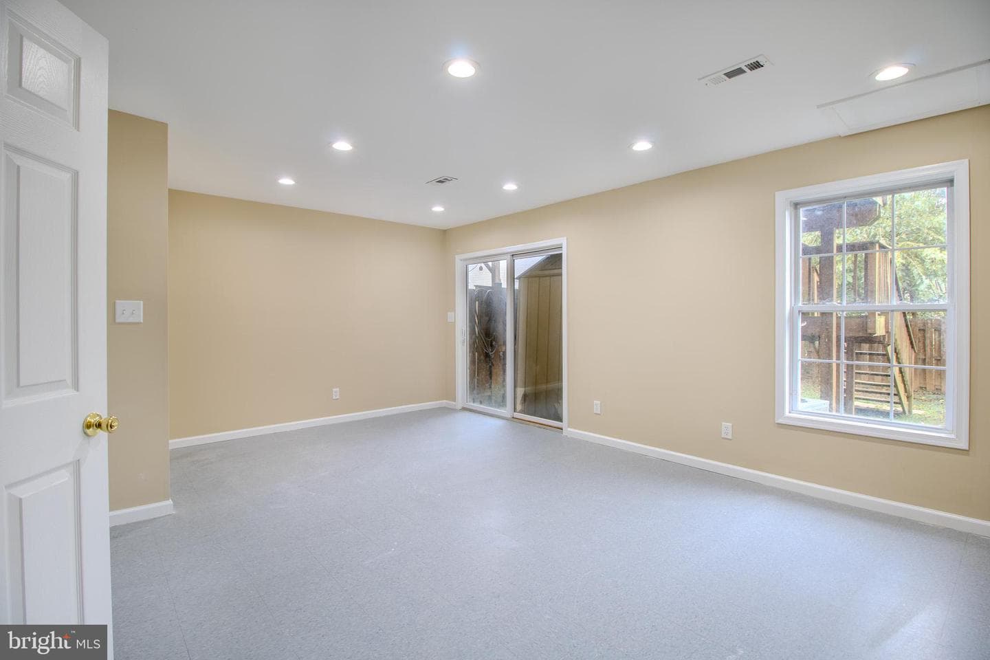 23 Talia Drive photo 4