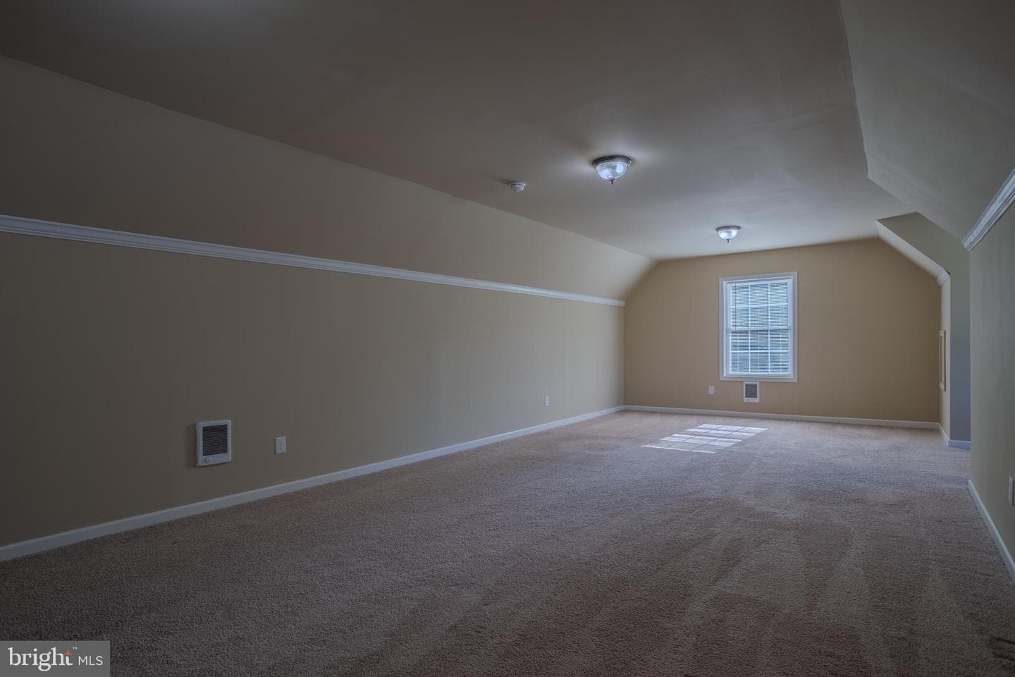 2056 Ropp Drive photo 4