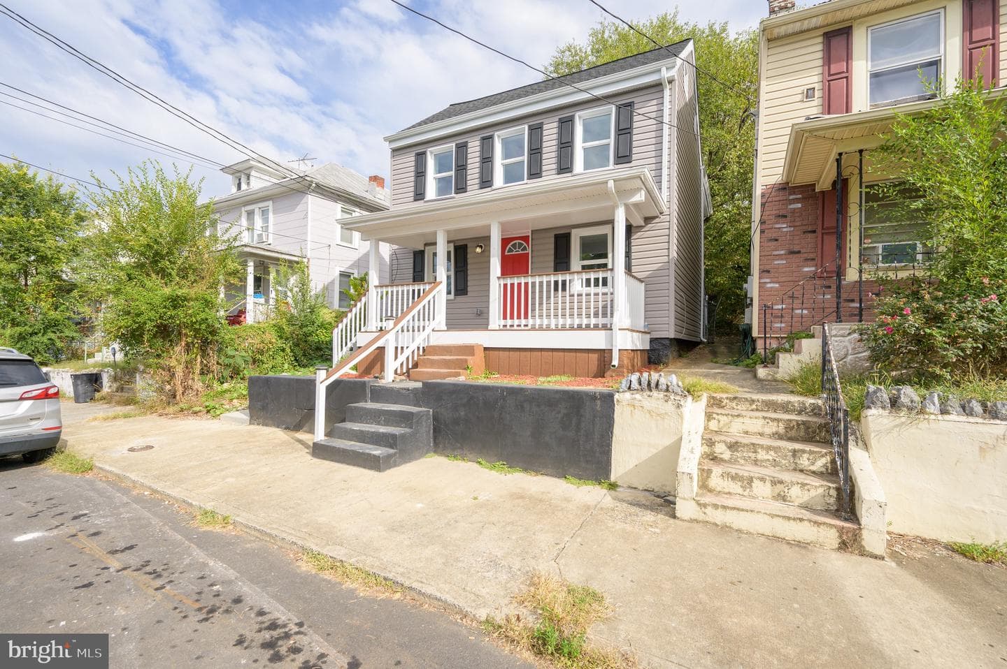 211 E Liberty Street photo 38