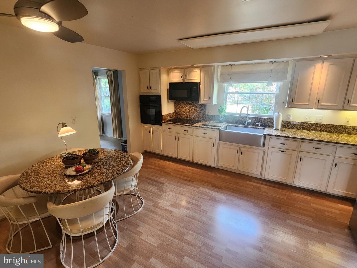 231 Jenny Wren Drive photo 4