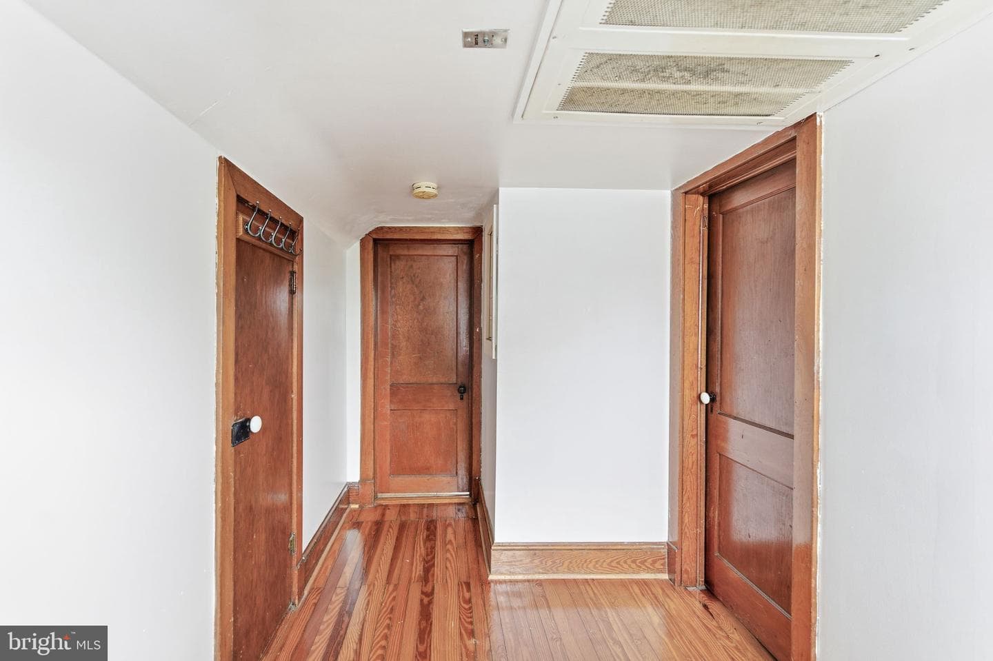 304 Bowers Street photo 30