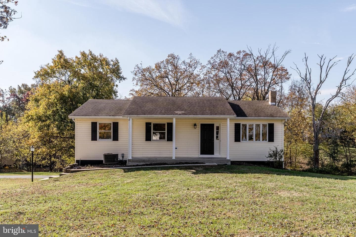 392 Clifford Drive photo 11