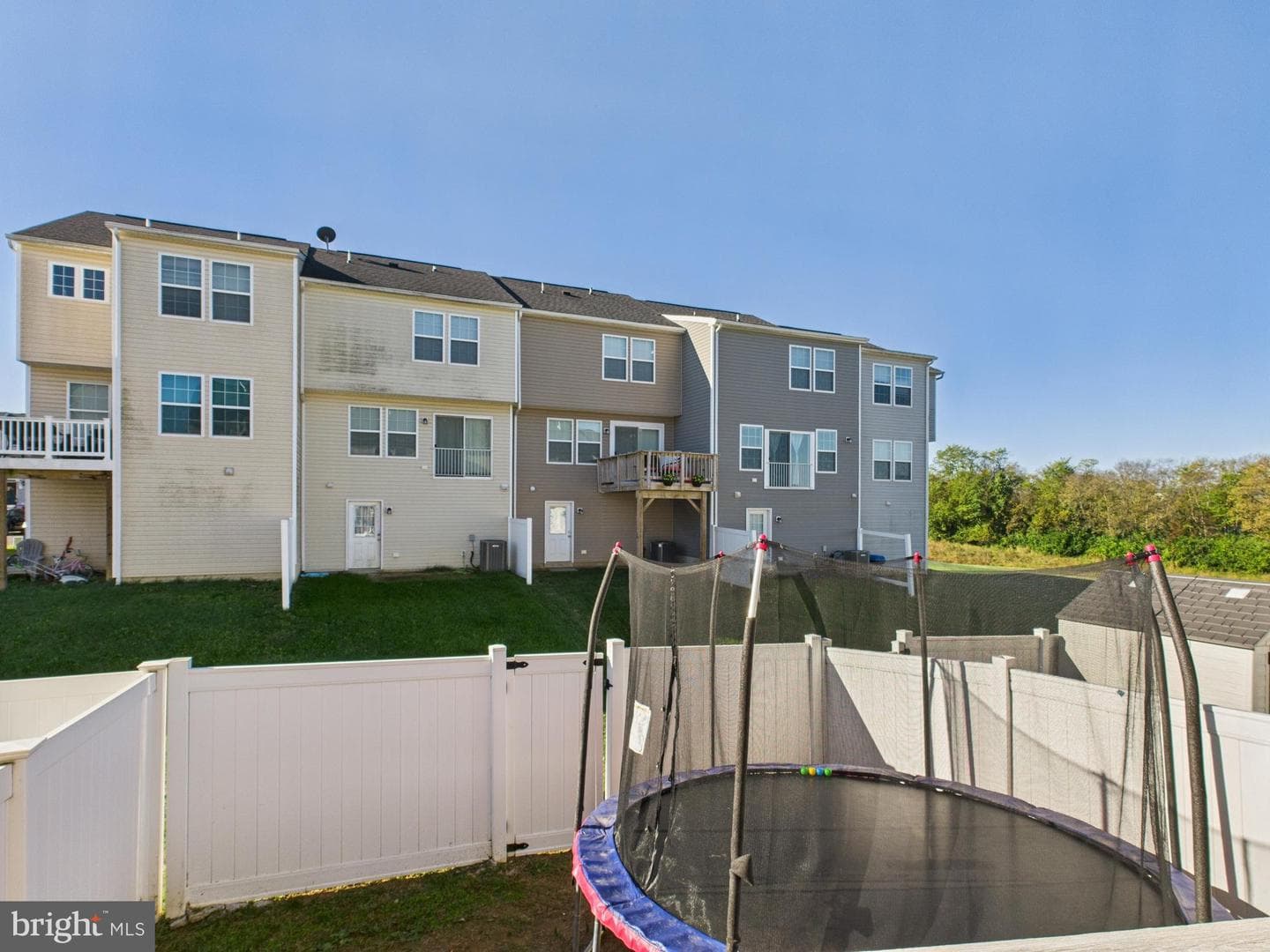 37 Britania Court photo 53