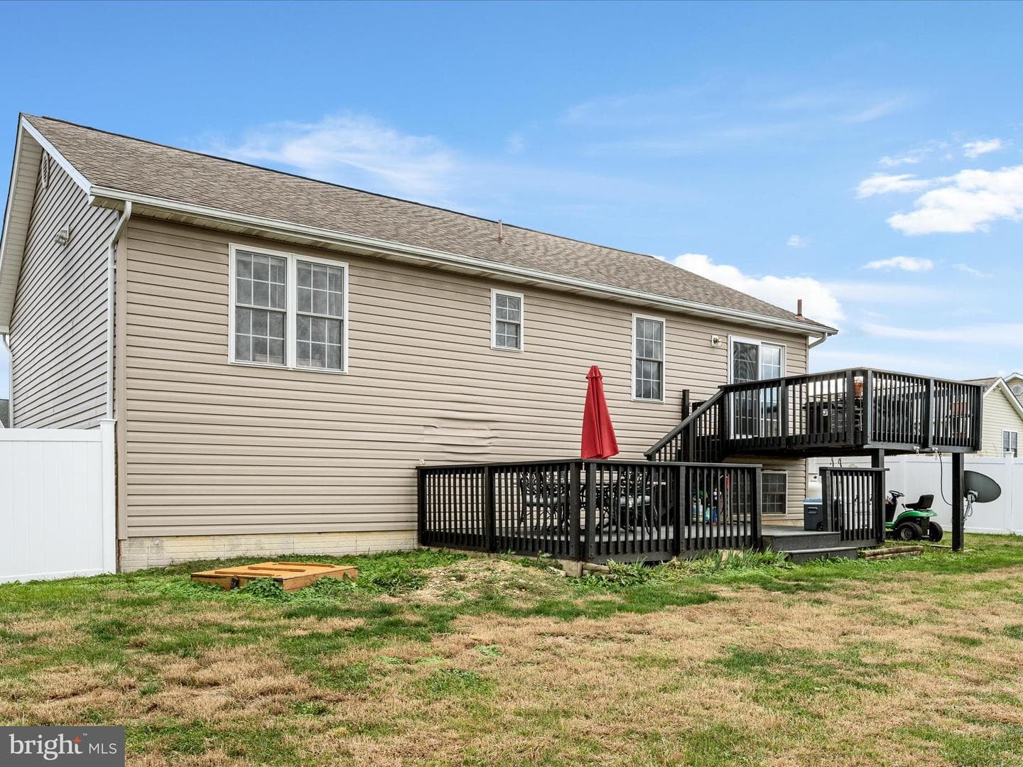 335 Ford Circle photo 52