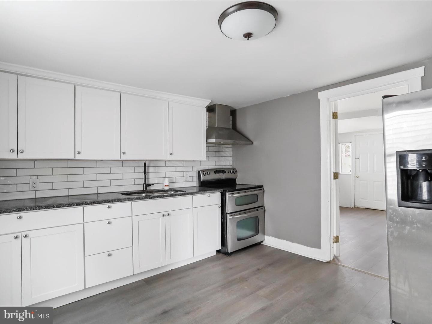 135 Woodbury Avenue photo 12