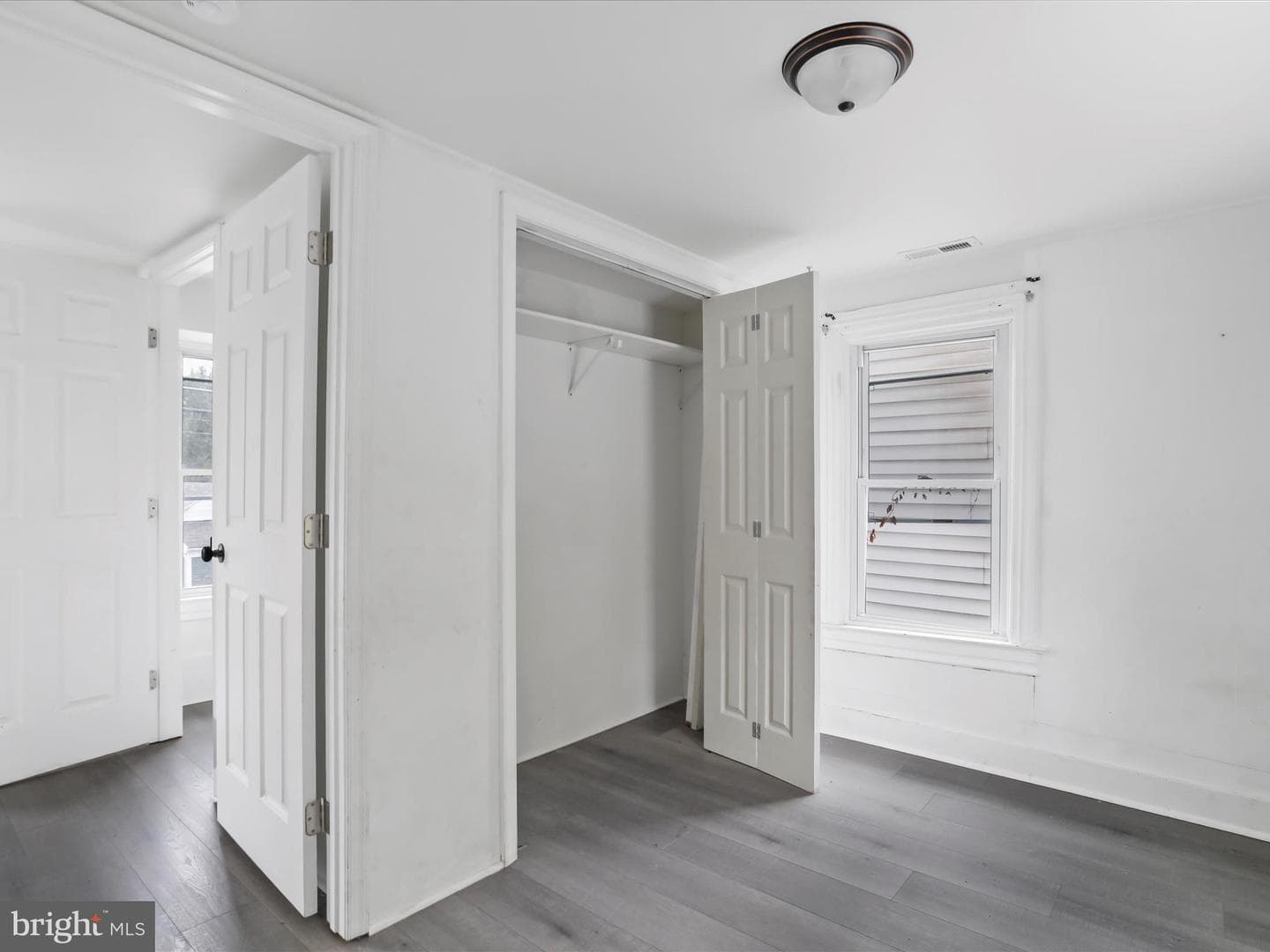135 Woodbury Avenue photo 21