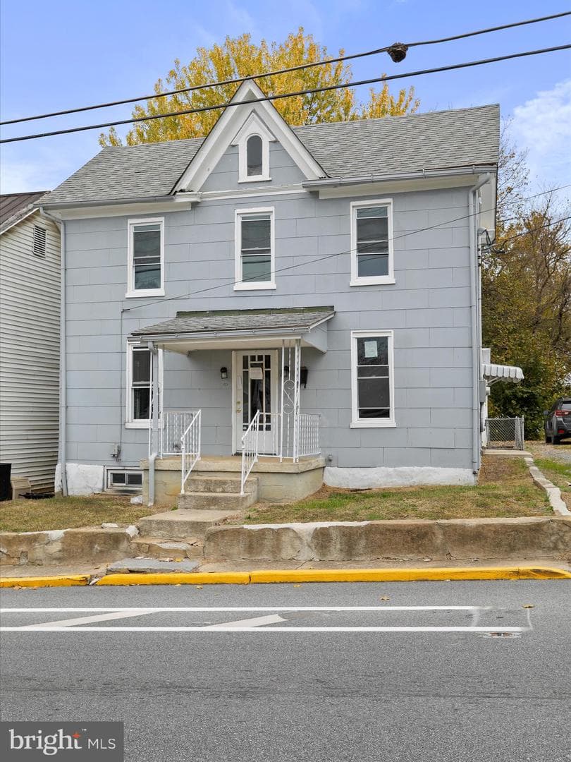 135 Woodbury Avenue photo 3