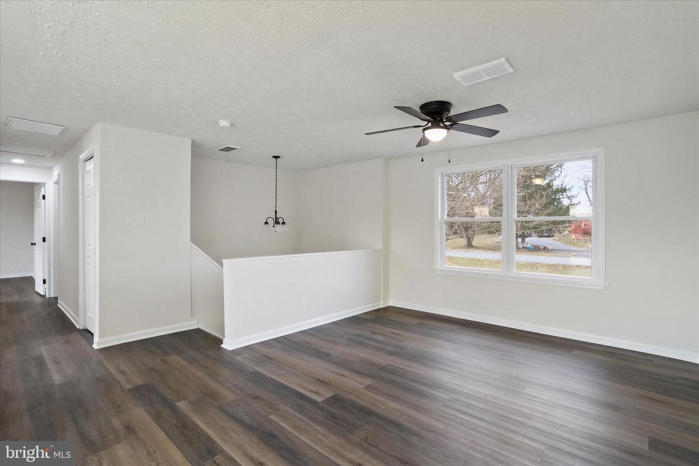 672 Montmorency Drive photo 8