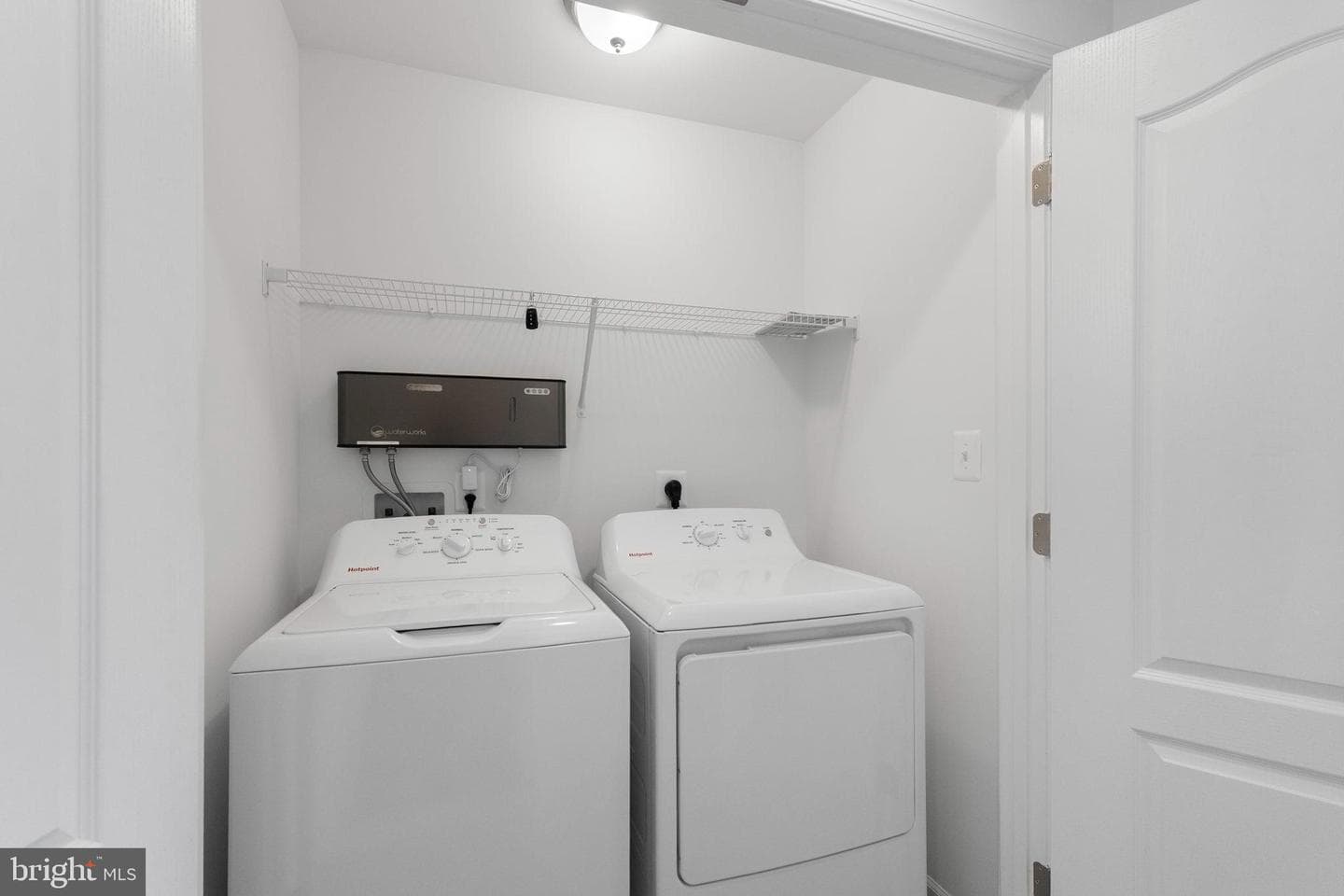 74 Colchester Court photo 28