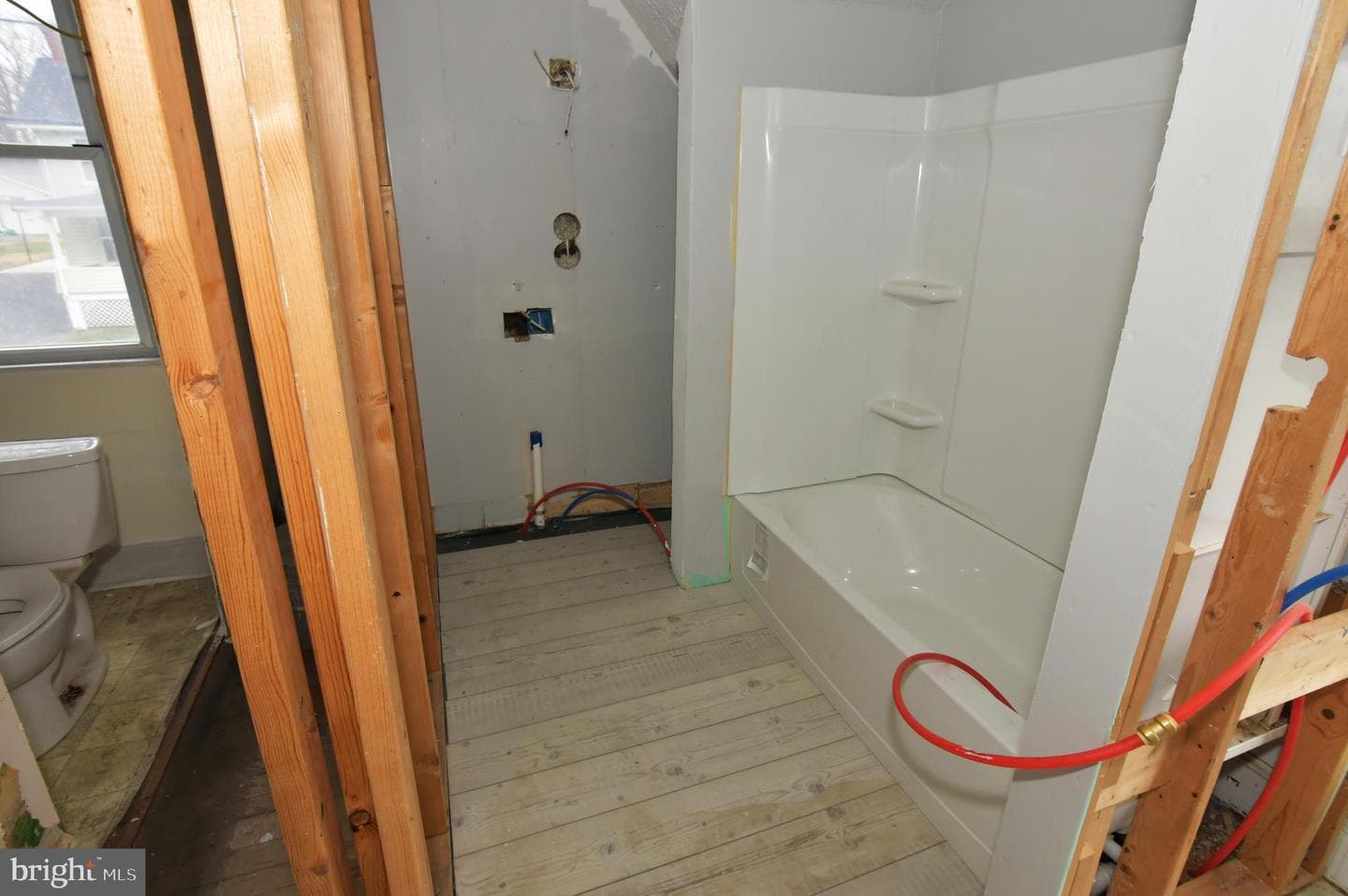 526 N High St photo 15