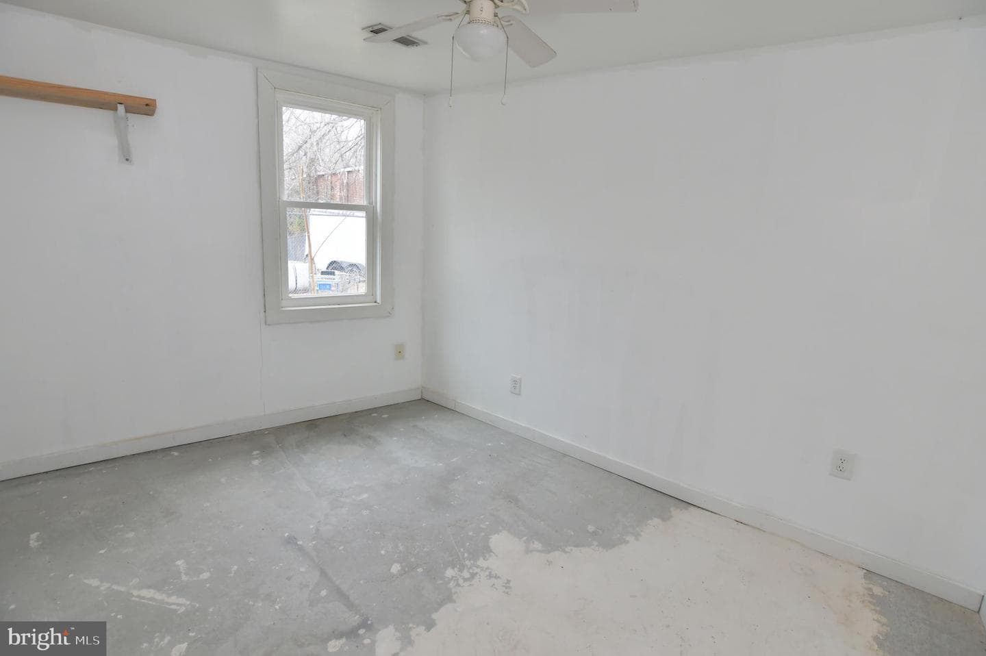 122 Five Point Ave photo 10
