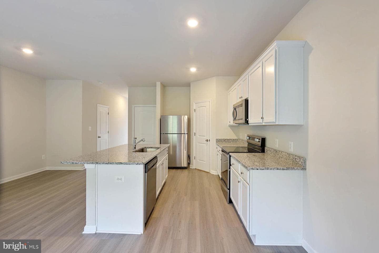 25 Cranston Court photo 3