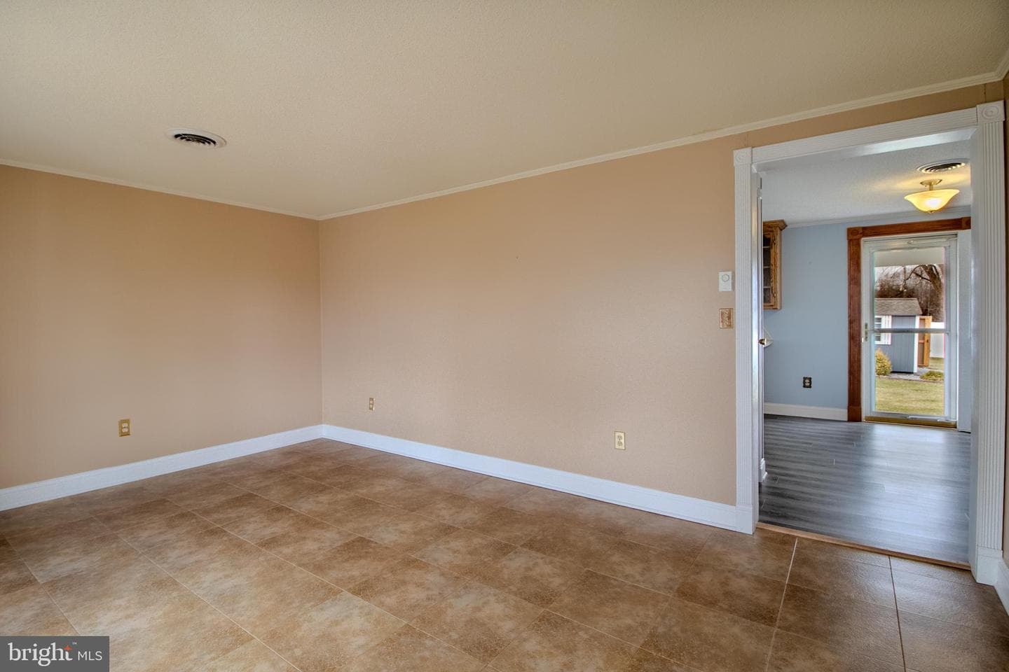 1305 W Virginia Avenue photo 8