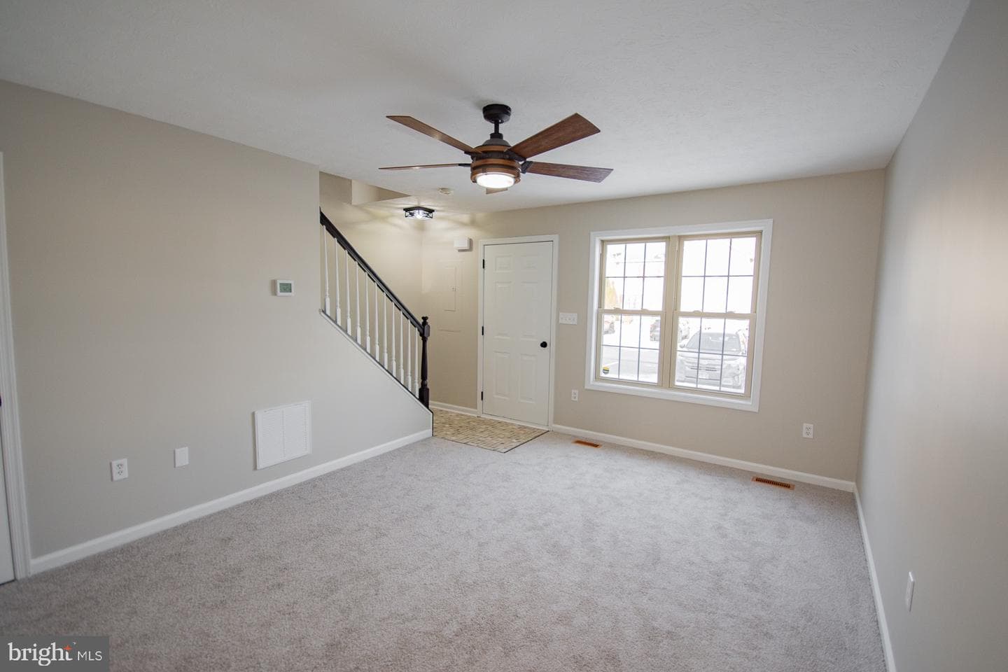 11 Colossians Court photo 4