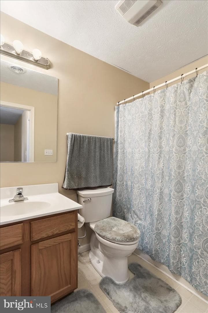 34 Standing Oak Court photo 28
