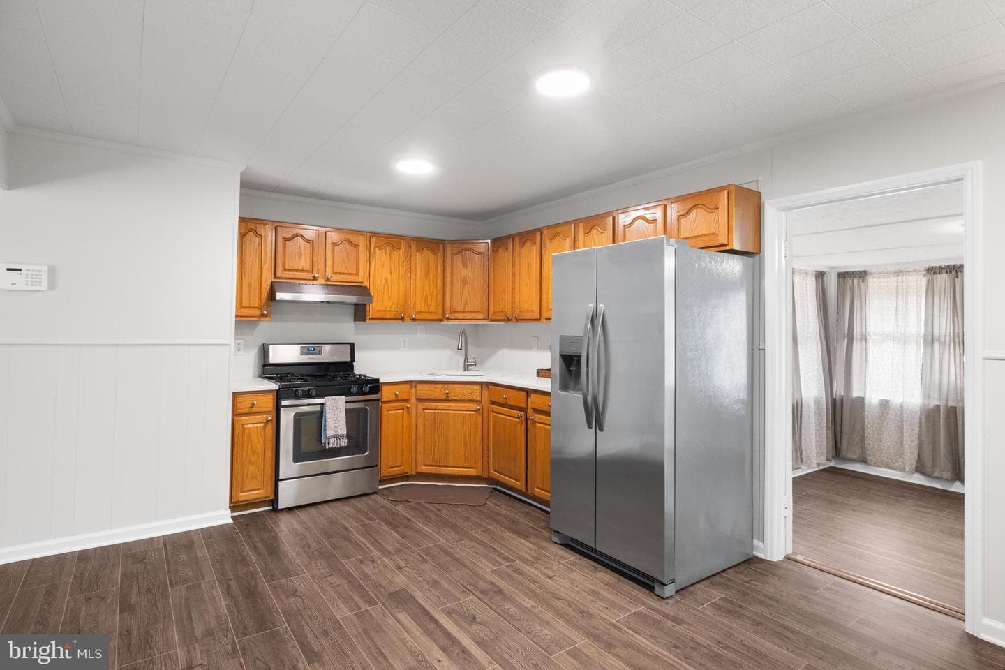 140 Capital Drive photo 10