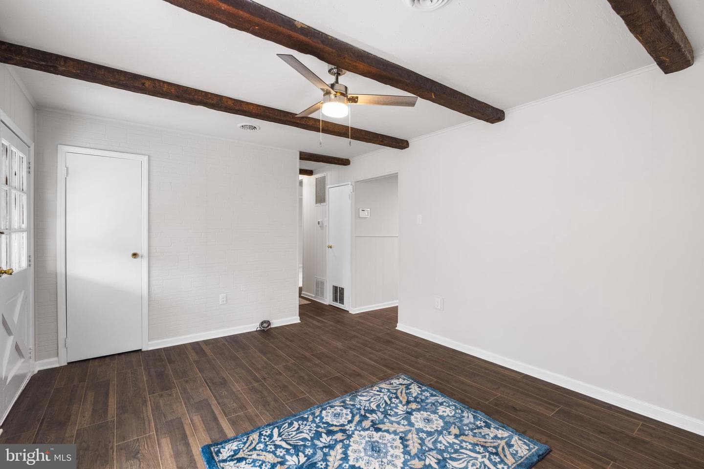 140 Capital Drive photo 8