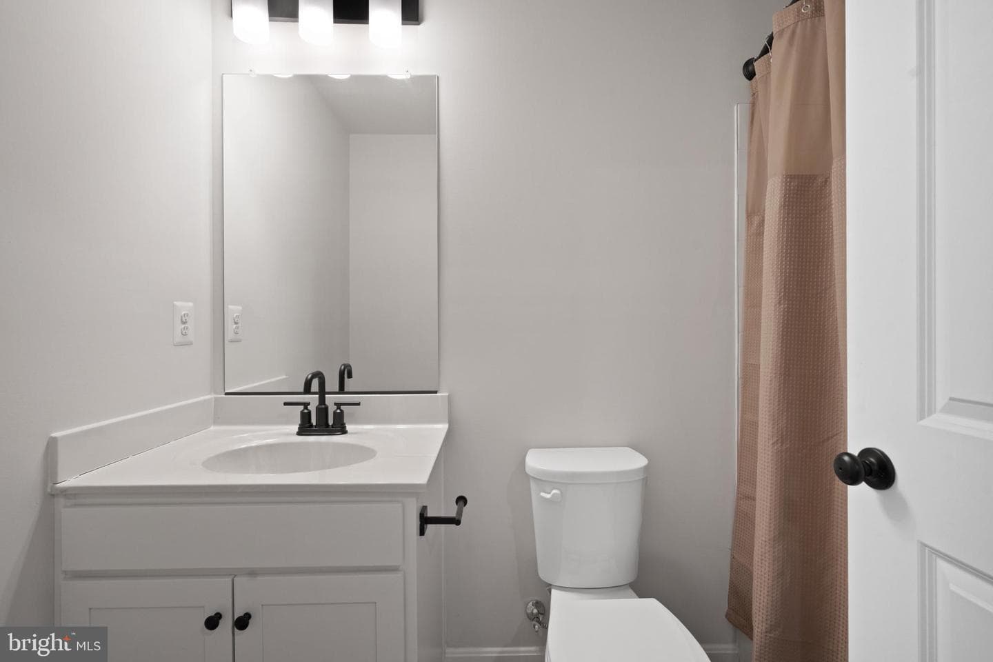 51 Thrower Road photo 30