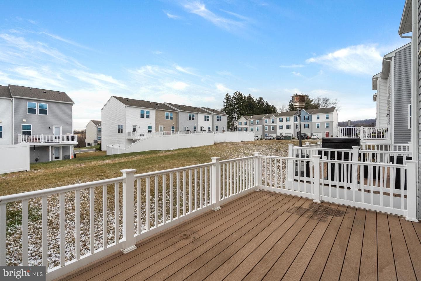 51 Thrower Road photo 32