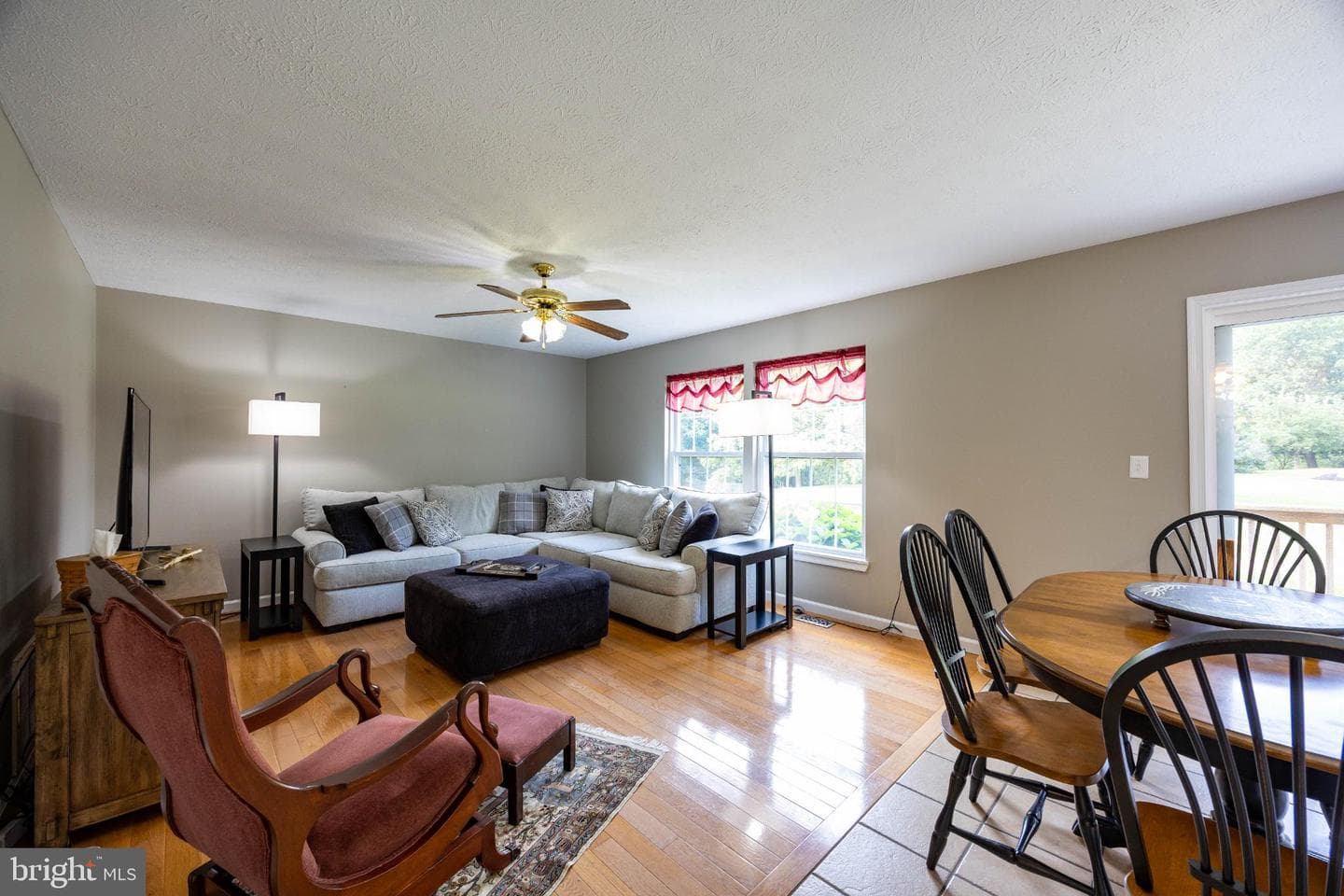 525 Appian Way photo 55