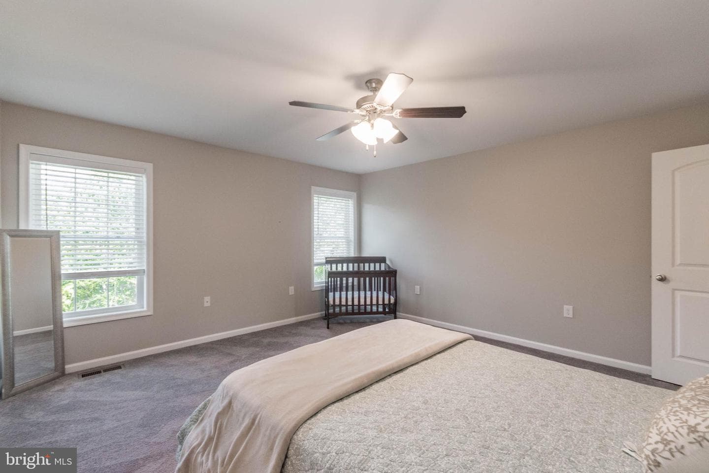 342 Europa Way photo 23
