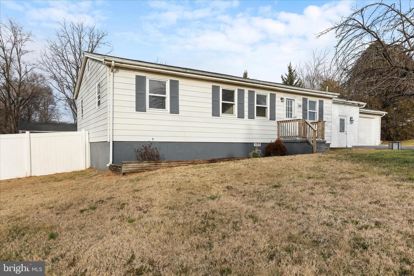186 Talbott Avenue photo 2
