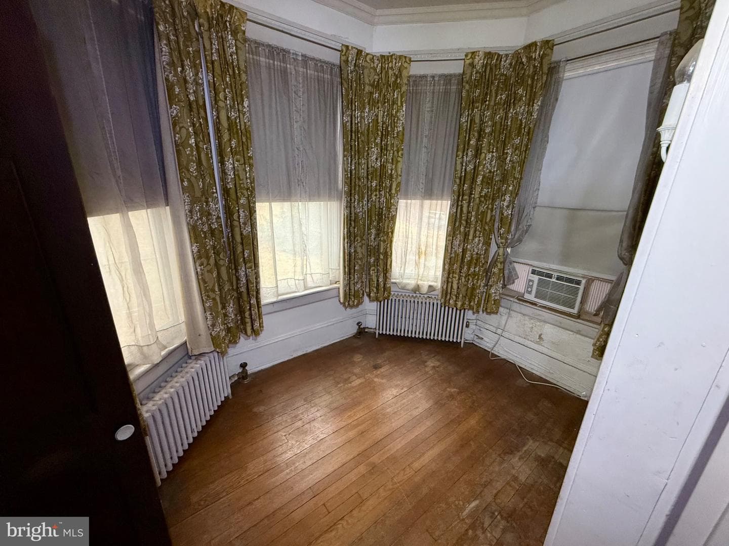 1017 Winchester Avenue photo 19