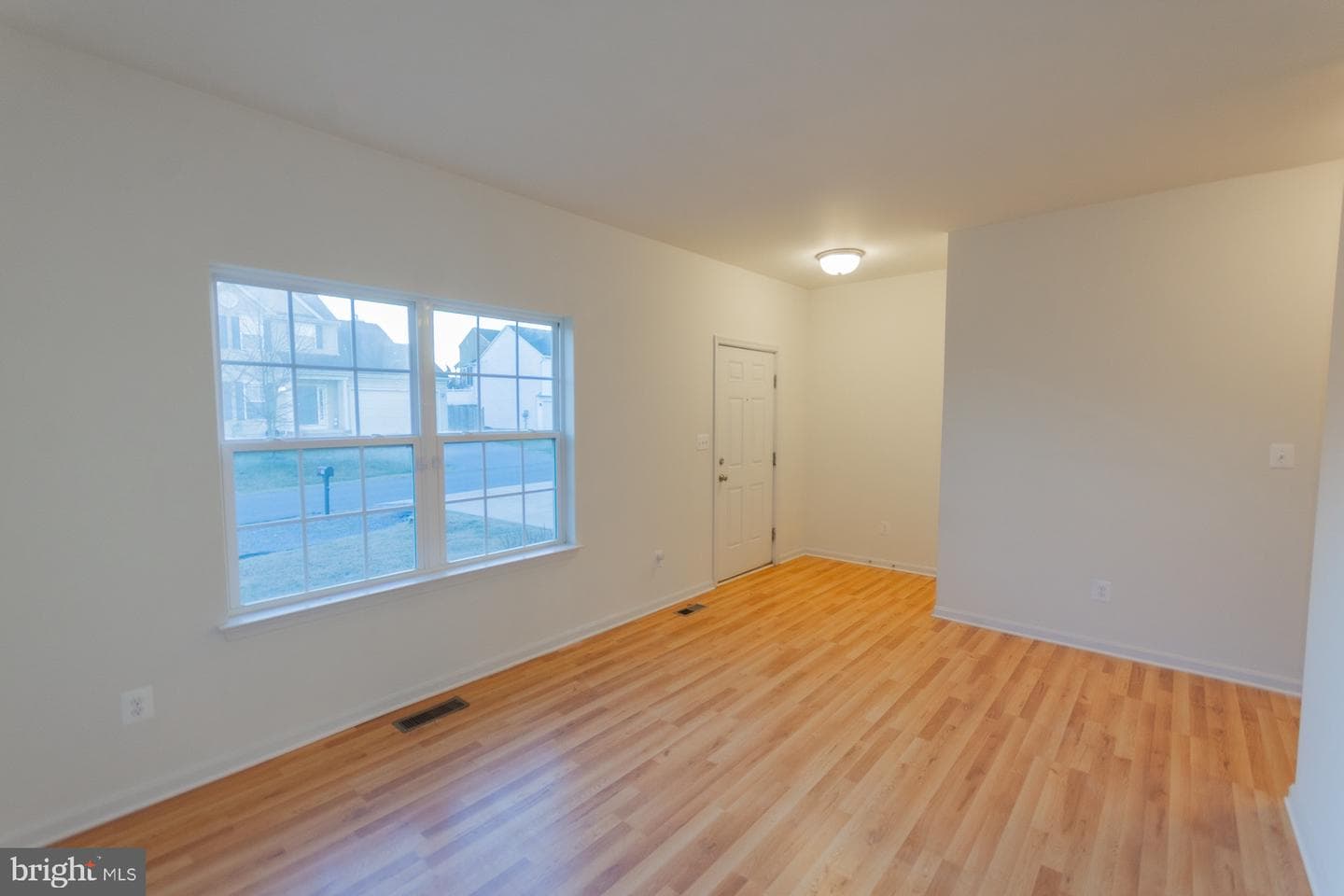 155 Kennedy Circle photo 5