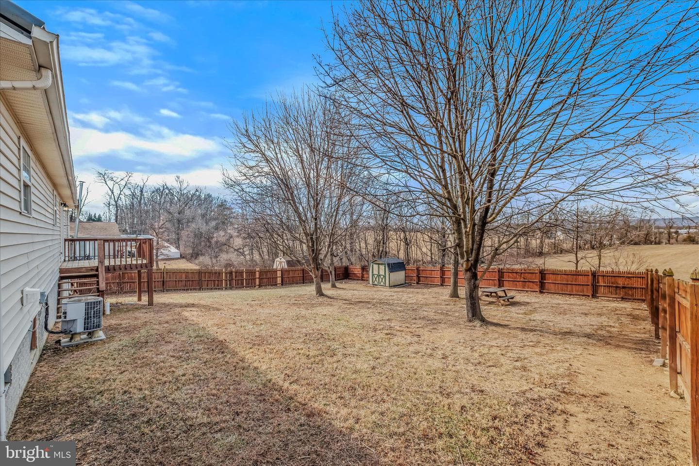 120 Nottingham Boulevard photo 3