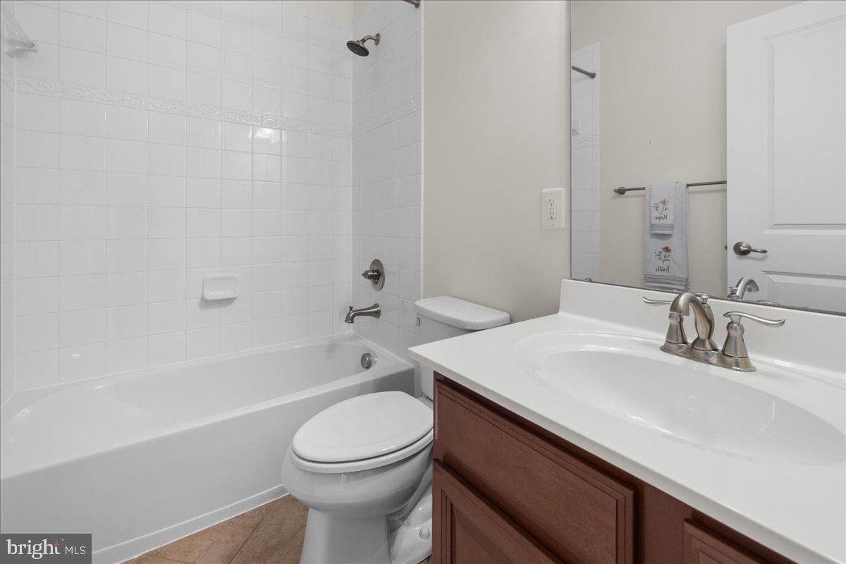 146 Tollerton Trail photo 15