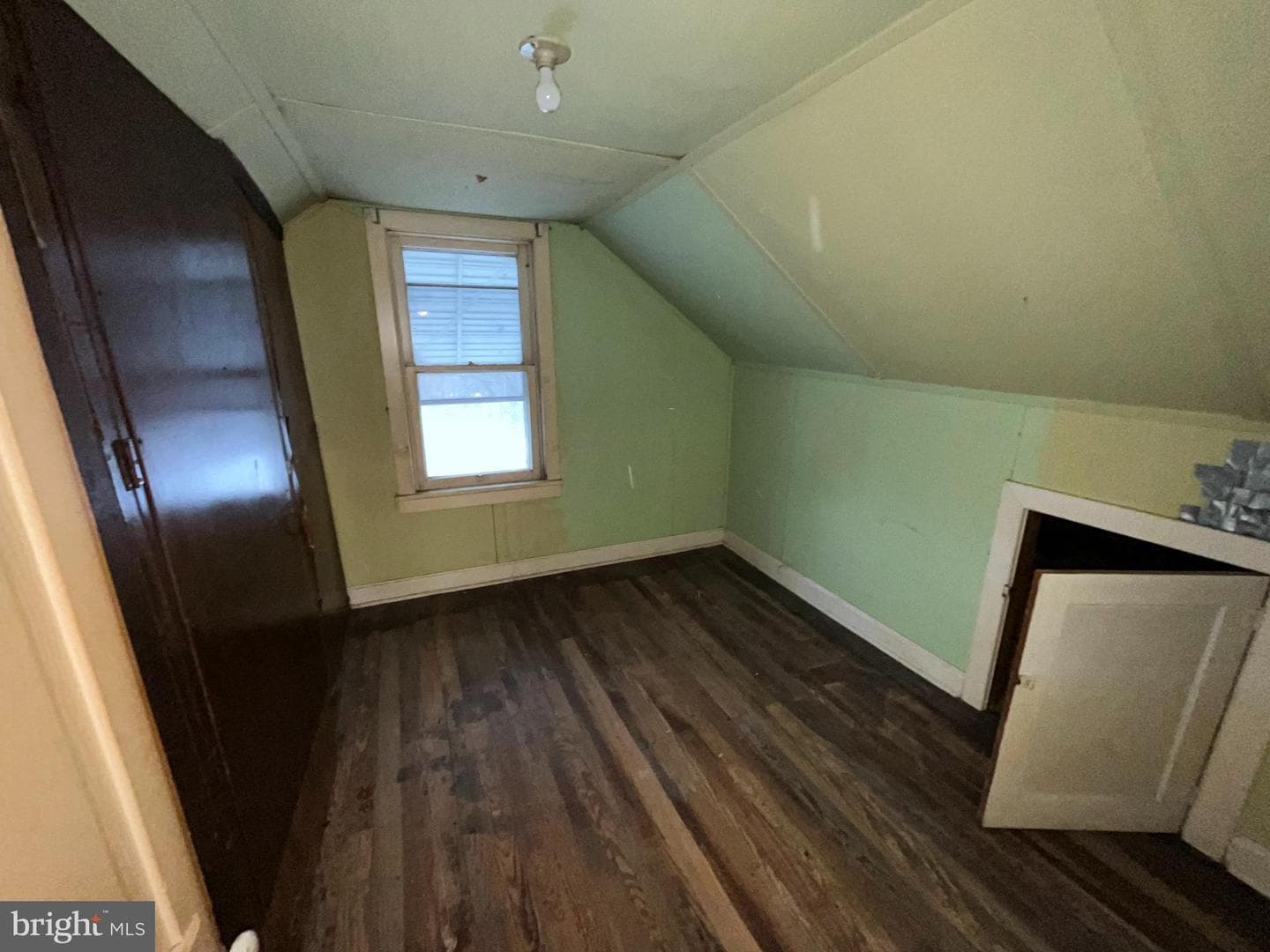 613 Albert Street photo 23