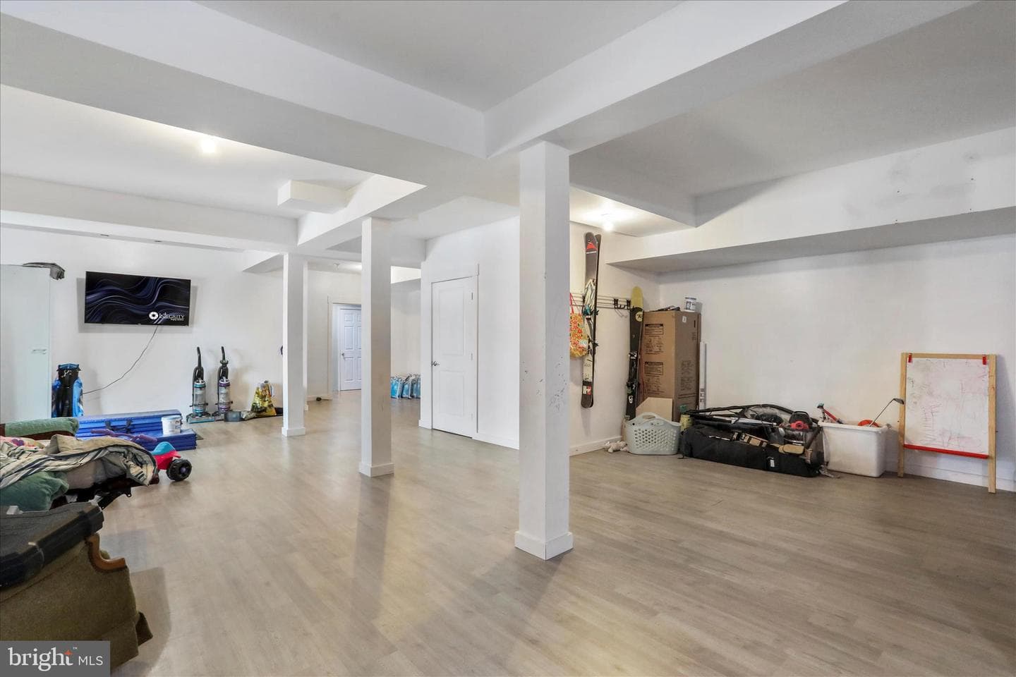 216 Paragon Drive photo 10