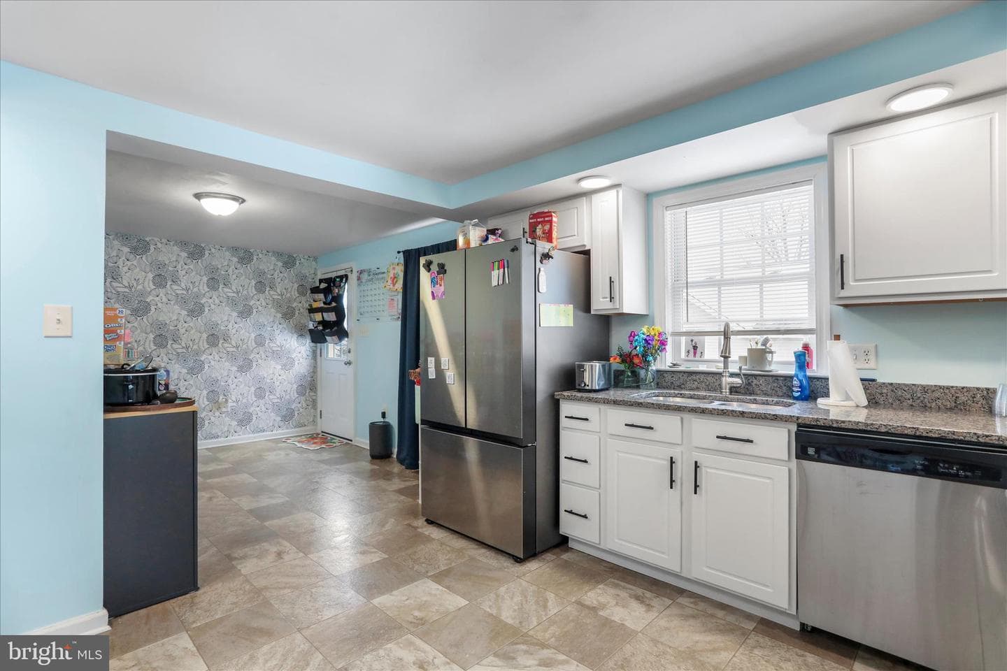 216 Paragon Drive photo 18
