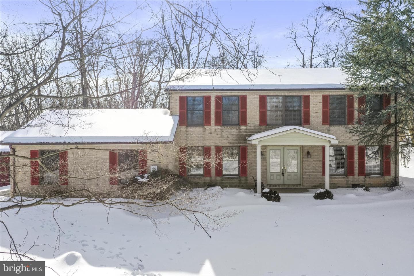 155 Shireoaks Drive photo 2