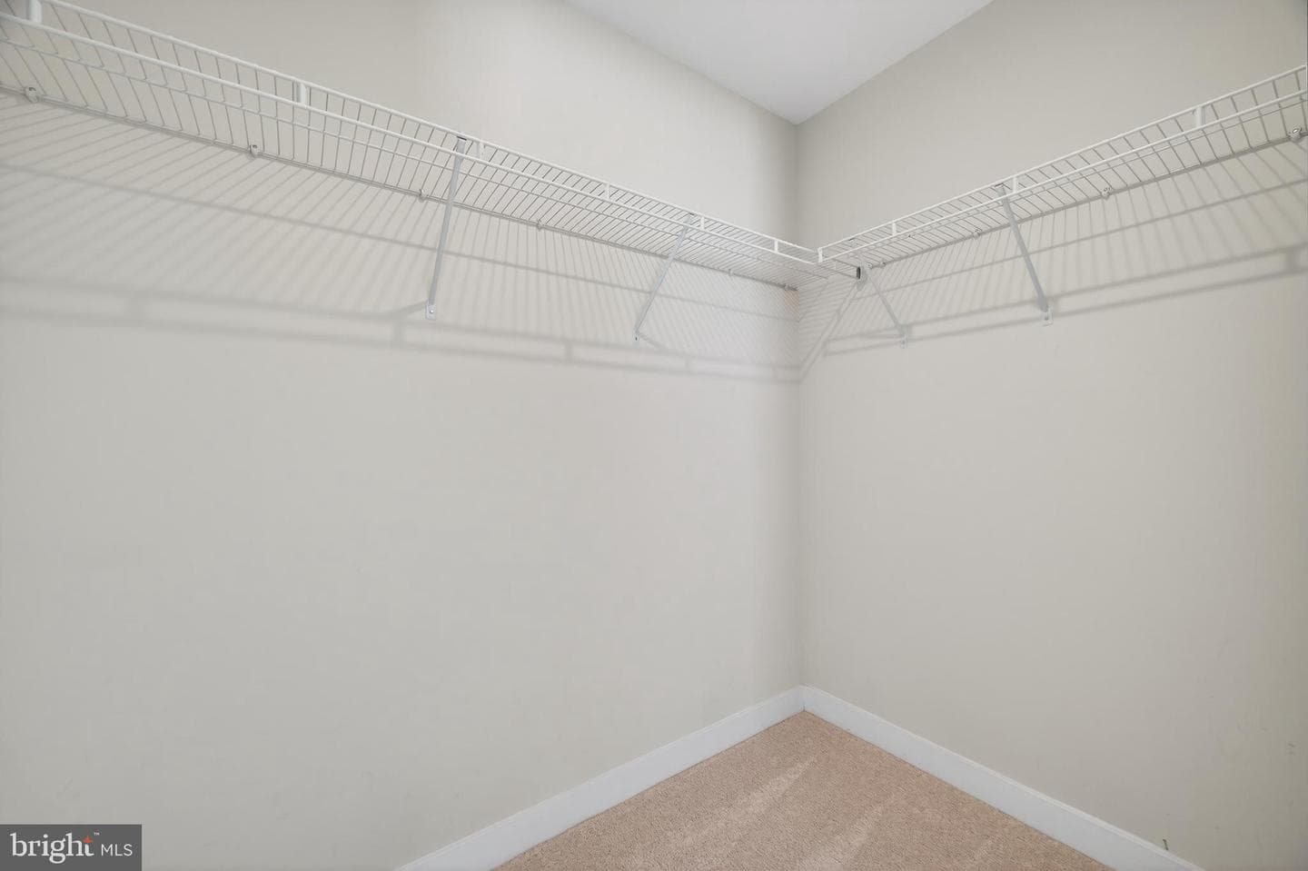 54 Norfolk Lane photo 17