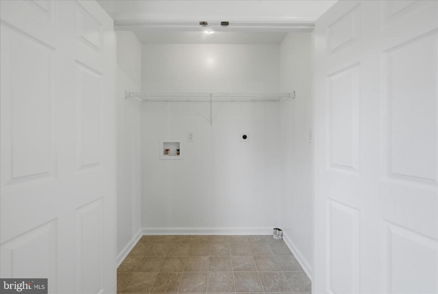 104 Basin Drive photo 11