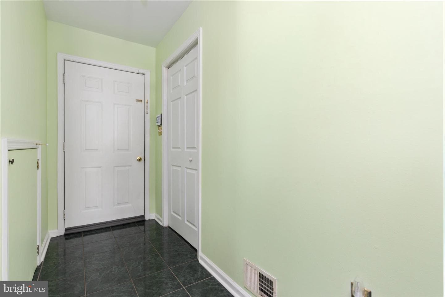 81 Barbie Lane photo 20