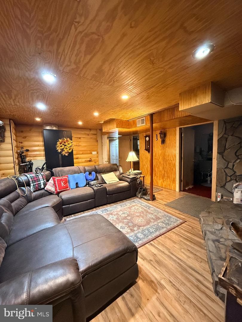 319 Canal Road photo 21