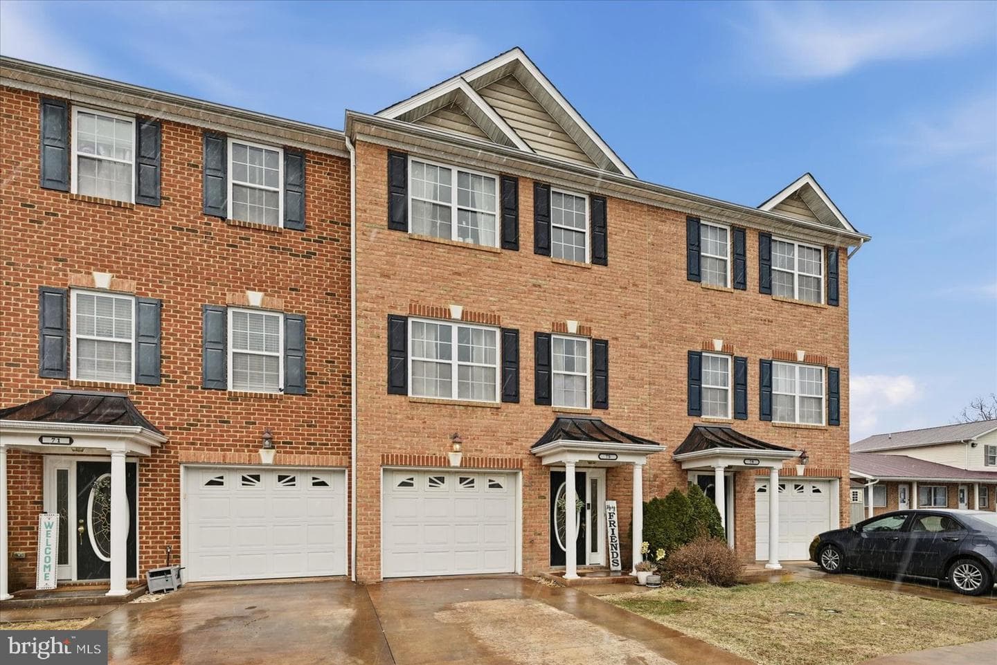 75 Babylonica Court photo 2