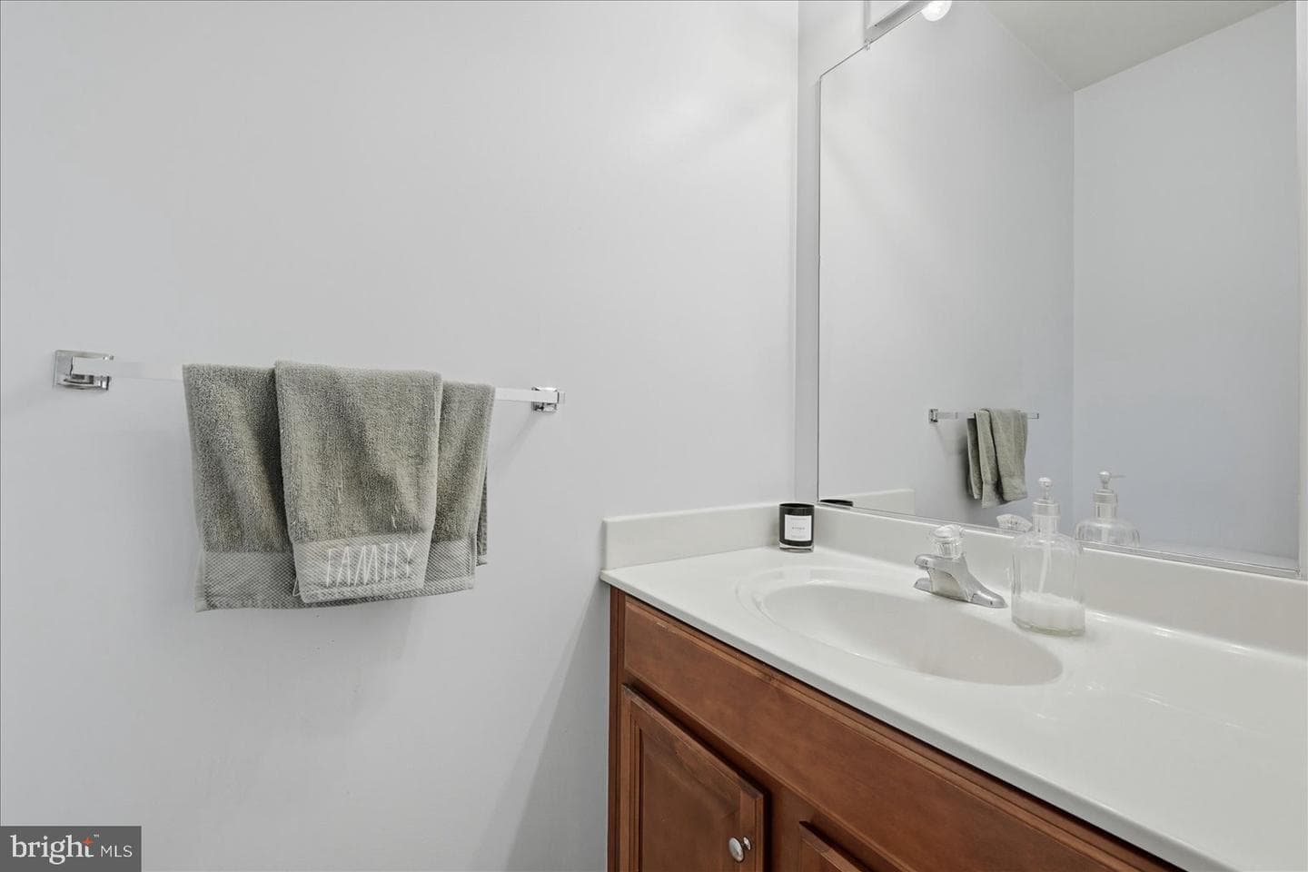 75 Babylonica Court photo 22