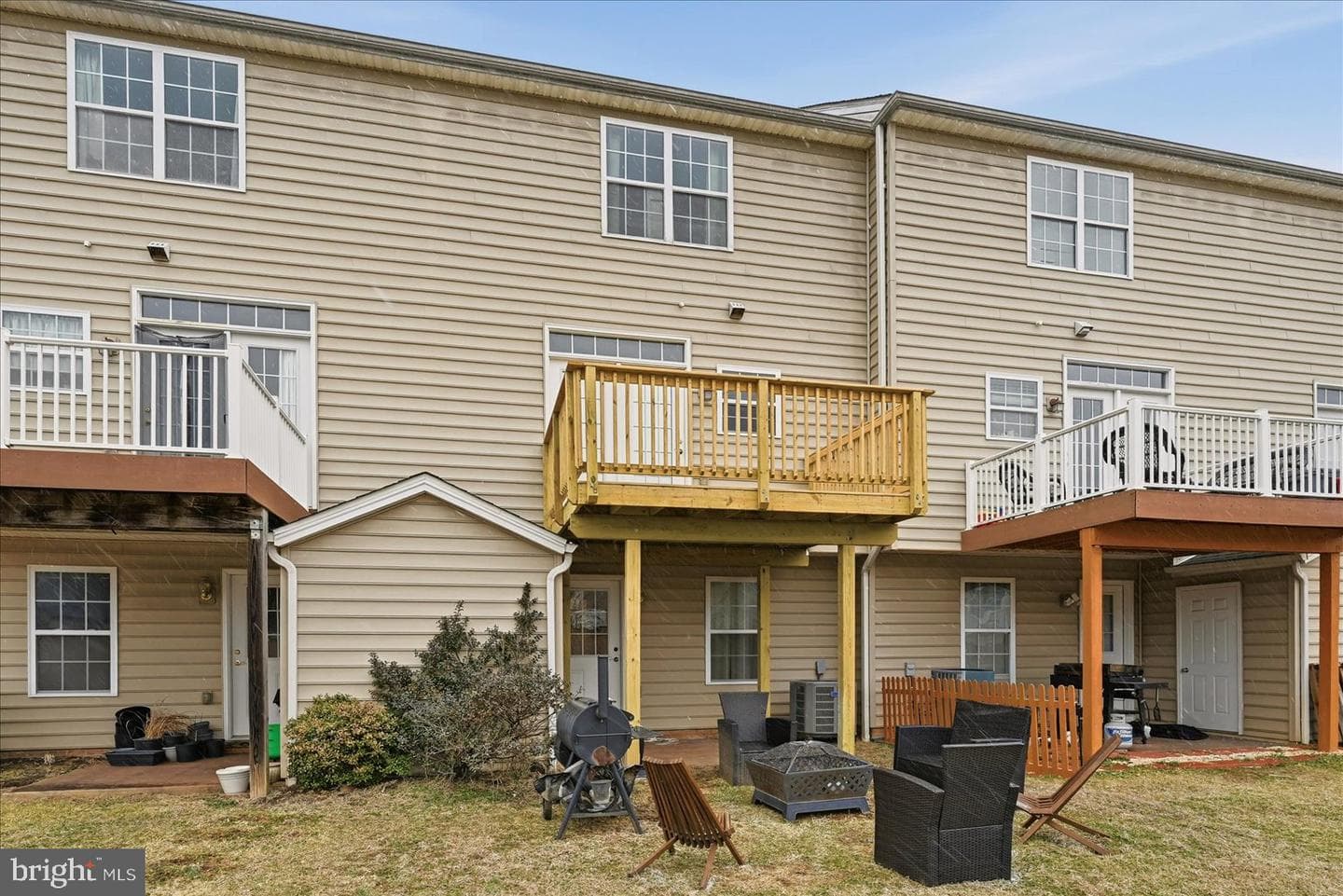 75 Babylonica Court photo 43