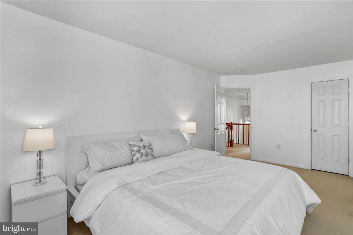 301 Fontana Circle photo 31